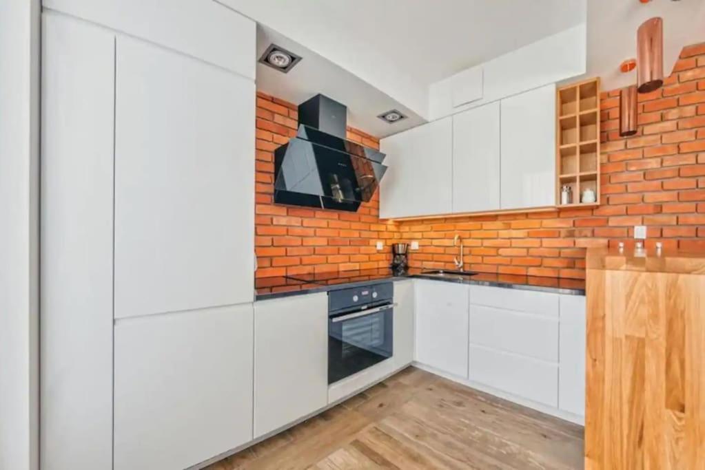 Huoneisto Close-golden - Cozy And Bright - Great Location &swietej Barbary *