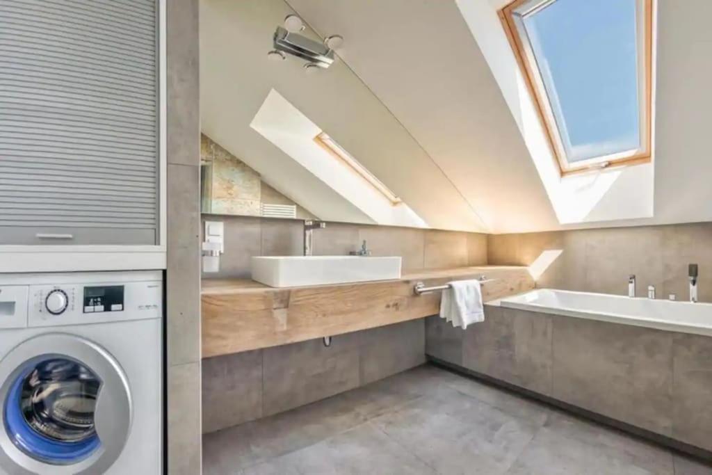 Huoneisto Close-golden - Cozy And Bright - Great Location &swietej Barbary *